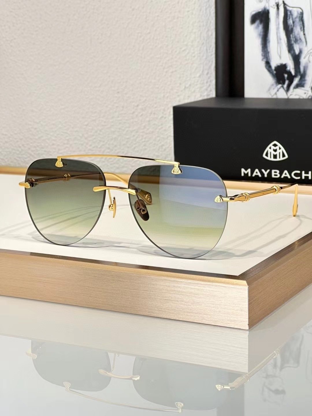 elegant luxury glasses maybache